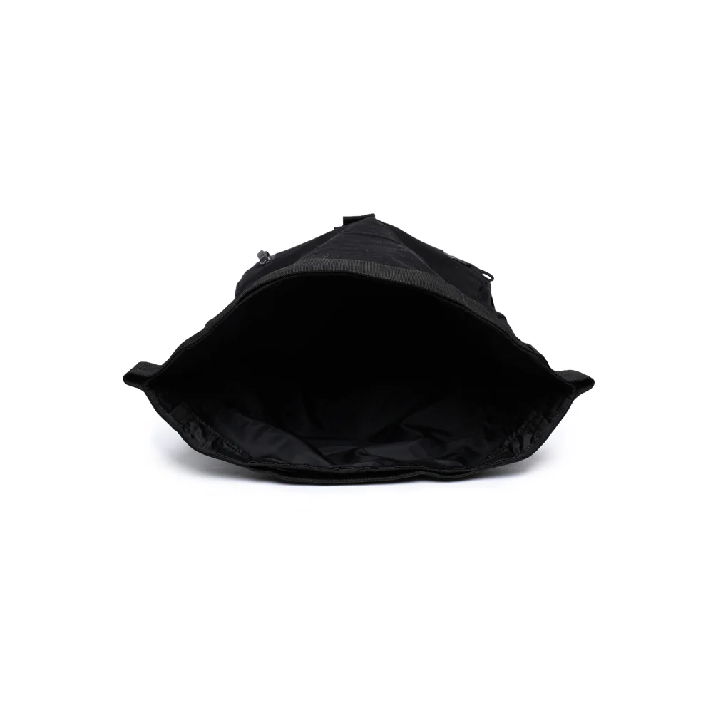 TVS Ronin Saddle Bags - 15L Retro-Style, Durable and Functional for Touring - Image 5